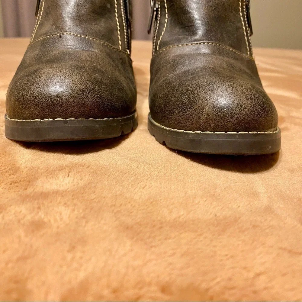 Ruff Hewn Leather Ankle Boots w/ Side Zippers Detail